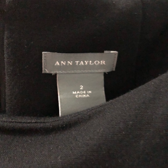 Classy black dress - Picture 4 of 4